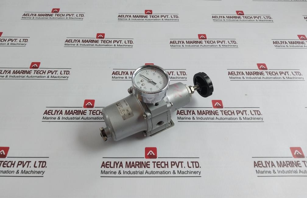 Smc Iw215-02Bg Filter Regulator 4B1-5W 0.02-0.5Mpa 0-0.7 Mpa