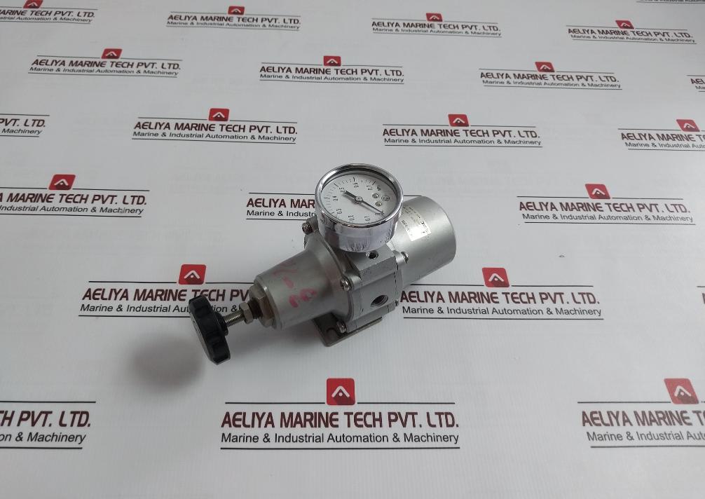 Smc Iw215-02Bg Filter Regulator 4B1-5W 0.02-0.5Mpa 0-0.7 Mpa