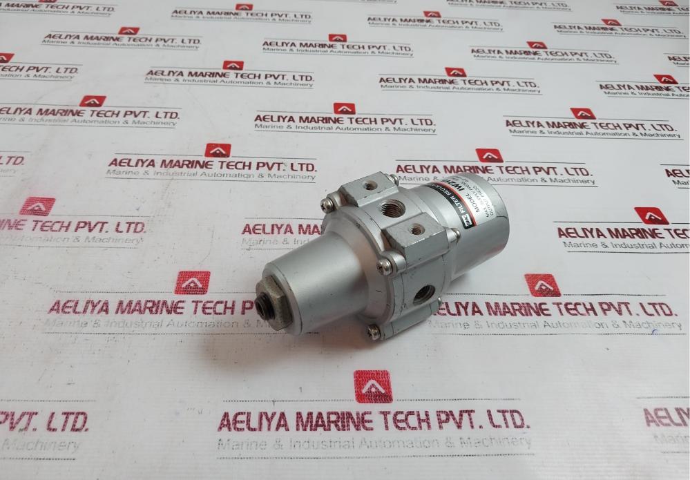 Smc Iw215 Filter Regulator 9.9Kgf/Cm2