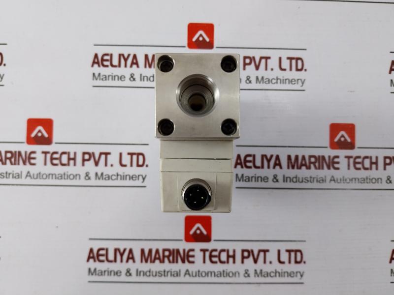 Smc Pf2w704-03-27 Flow Switch For Water 12-24vdc