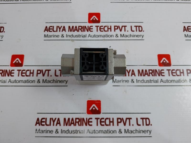Smc Pf3W704-f03-f-m-x648 Digital Flow Switch Set Dc12-24V