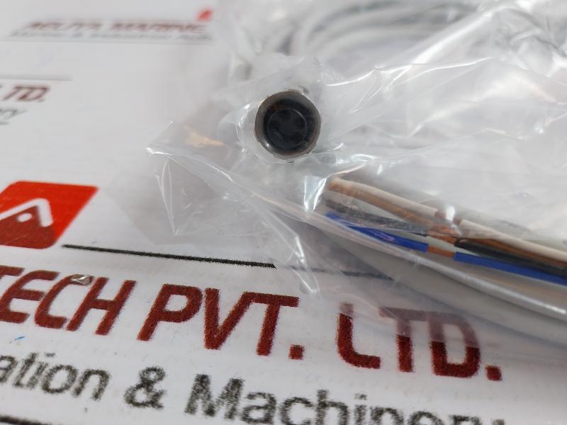 Smc Pf3W704-f03-f-m-x648 Digital Flow Switch Set Dc12-24V