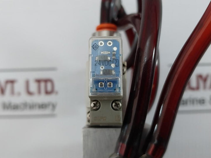 Smc Ported Pneumatic Solenoid Valve 24Vdc Sy5320-5Lz-n7T-f2