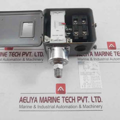 Smc Pressure Switch 0.1-1.0 Mpa Isg130-030-q