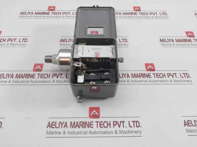 Smc Pressure Switch 0.1-1.0 Mpa Isg130-030-q