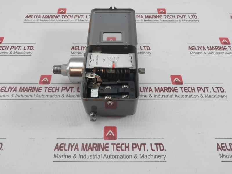 Smc Pressure Switch 0.1-1.0 Mpa Isg130-030-q