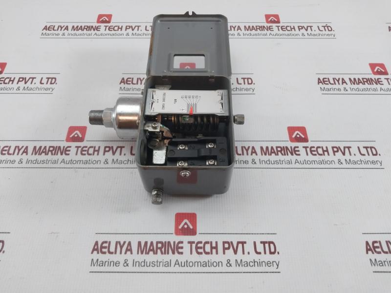 Smc Pressure Switch 0.1-1.0 Mpa Isg130-030-q