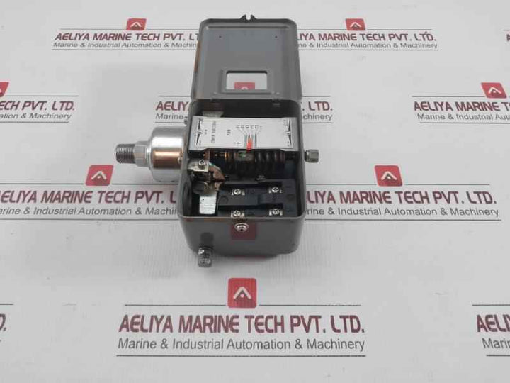 Smc Pressure Switch 0.1-1.0 Mpa Isg130-030-q