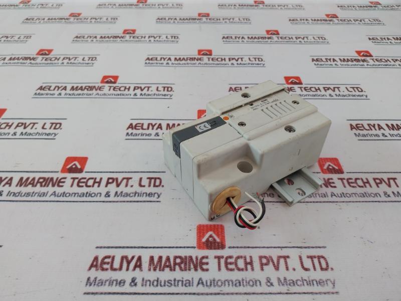 Smc Sq1131N-5-c6-q Pneumatic Control Solenoid Valve