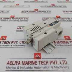 Smc Sq1131N-5-c6-q Pneumatic Control Solenoid Valve
