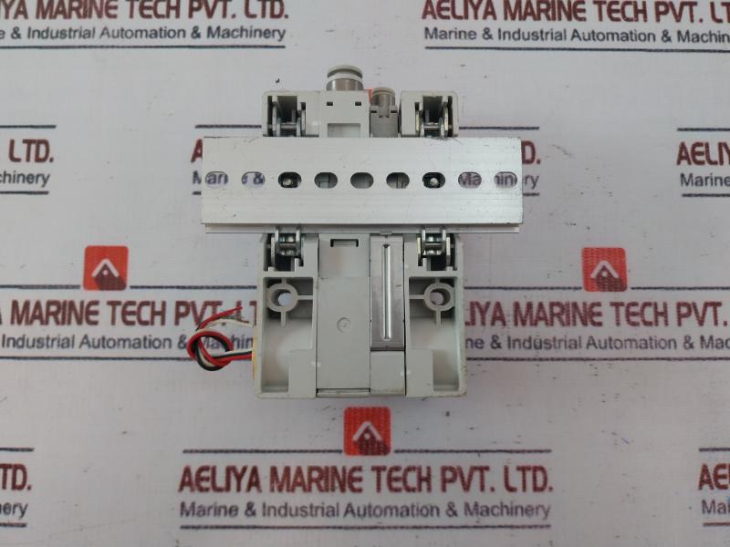 Smc Sq1131N-5-c6-q Pneumatic Control Solenoid Valve