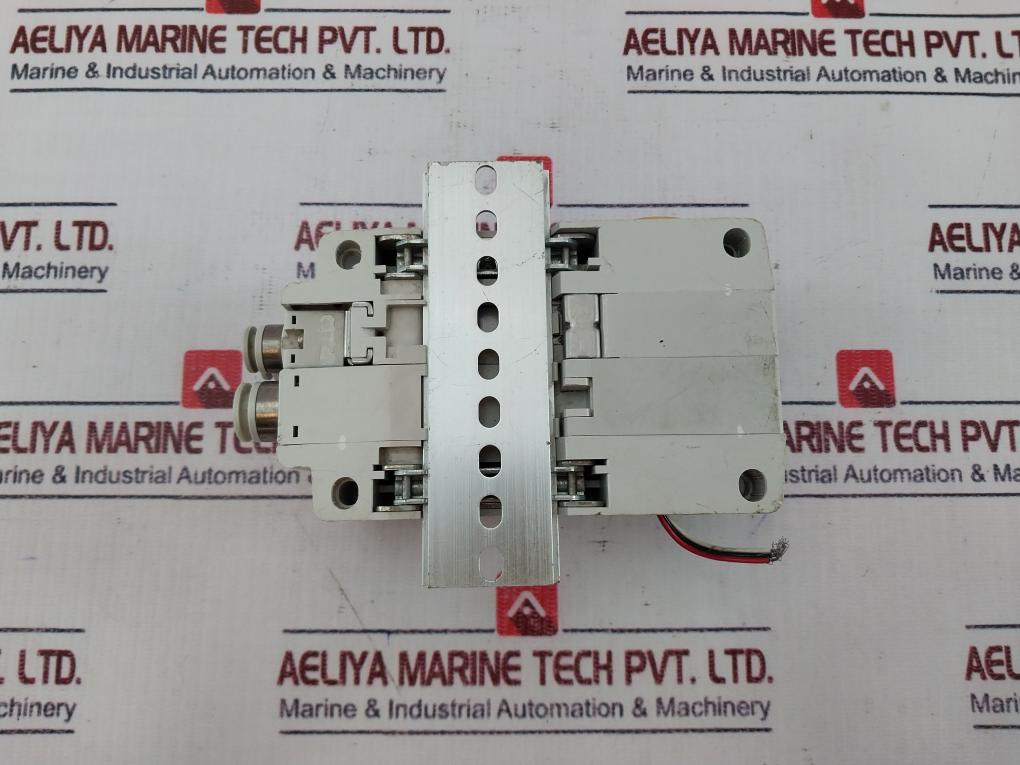 Smc Sq2131N-5-c8-q Pneumatic Solenoid Valve 0.15~0.7 Mpa