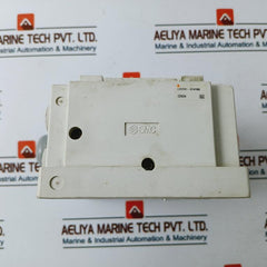 SMC SS5Y31-01V160 Manifold With 1M-5594-684100-102 Pneumatic Solenoid Valve