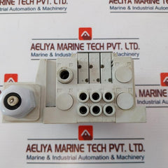 SMC SS5Y31-01W183/ SY3A00-5U1 Pneumatic Solenoid Valve 1M-5792 684100-122
