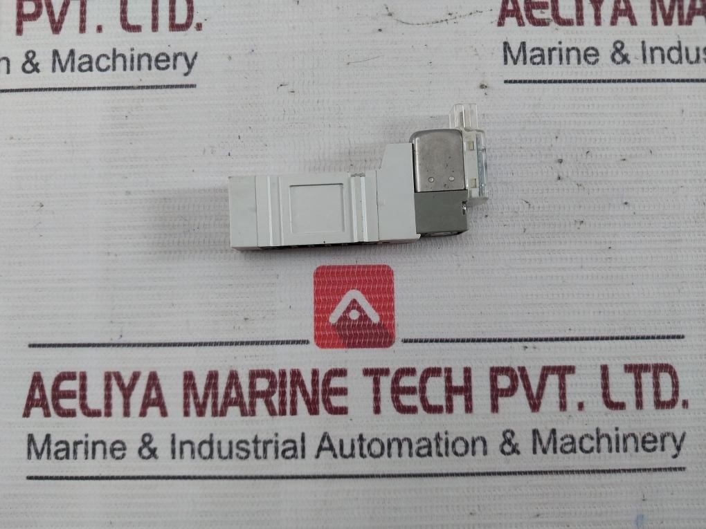 Smc Sy3140T-5Mzd Solenoid Valve 24 Vdc 0.15-0.7 Mpa