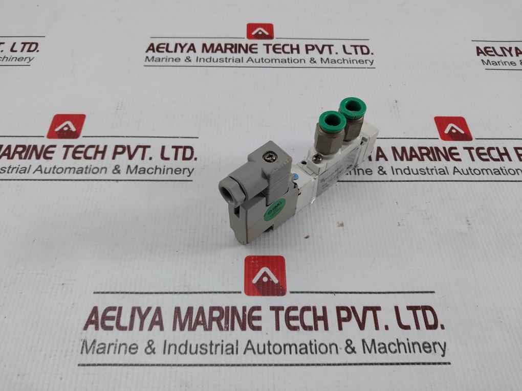 Smc Sy5120-5D-01 Solenoid Valve Max Pressure 0.7 Mpa