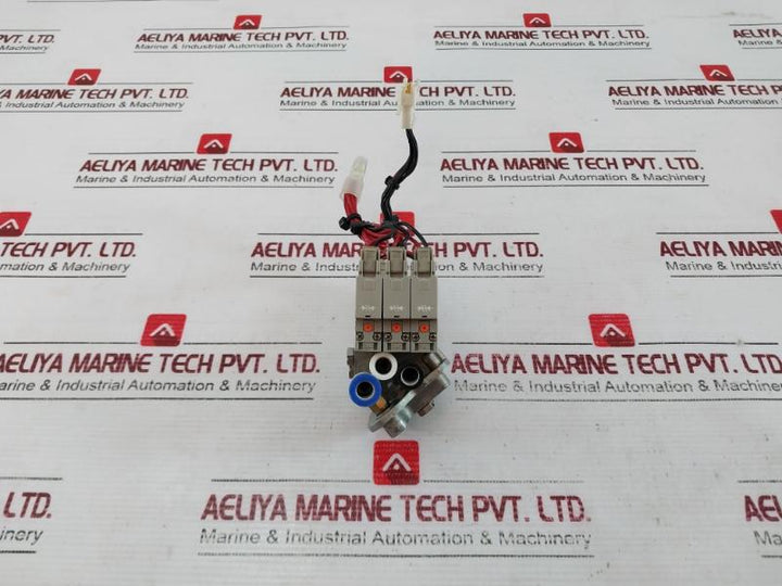 Smc Syj3233-5Mr Base Mount Double Solenoid Valve 24Vdc