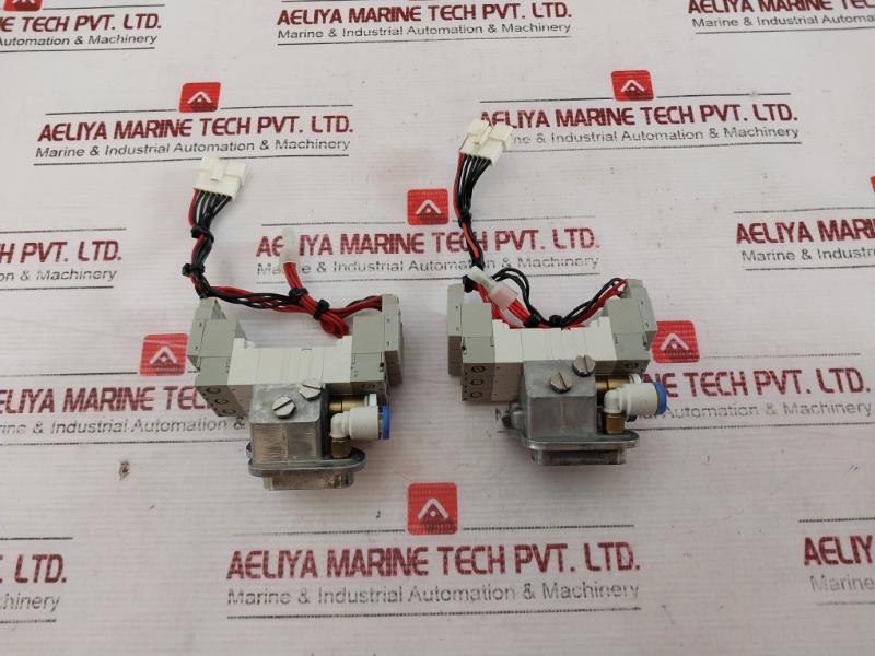 Smc Syj3233-5Mr Base Mount Double Solenoid Valve 24Vdc