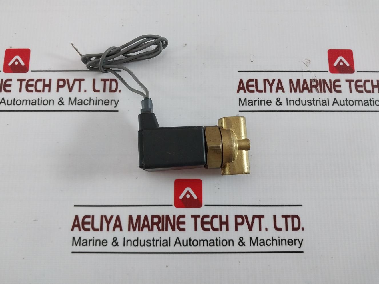 Smc Vcs21-3G-5-02 Solenoid Valve 0-0.3Mpa 5Mm 50/60Hz Ac110V