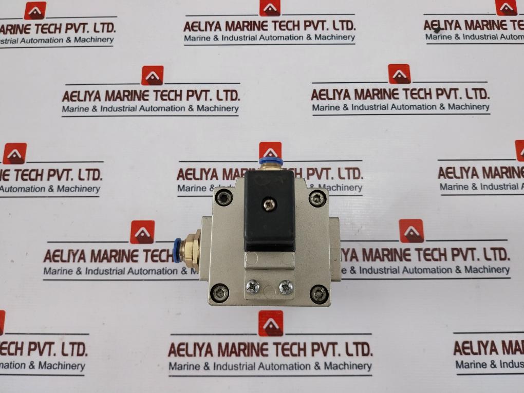Smc Vg342-3E-06Na, 3 Port Solenoid Valve 110Vac 50/60Hz