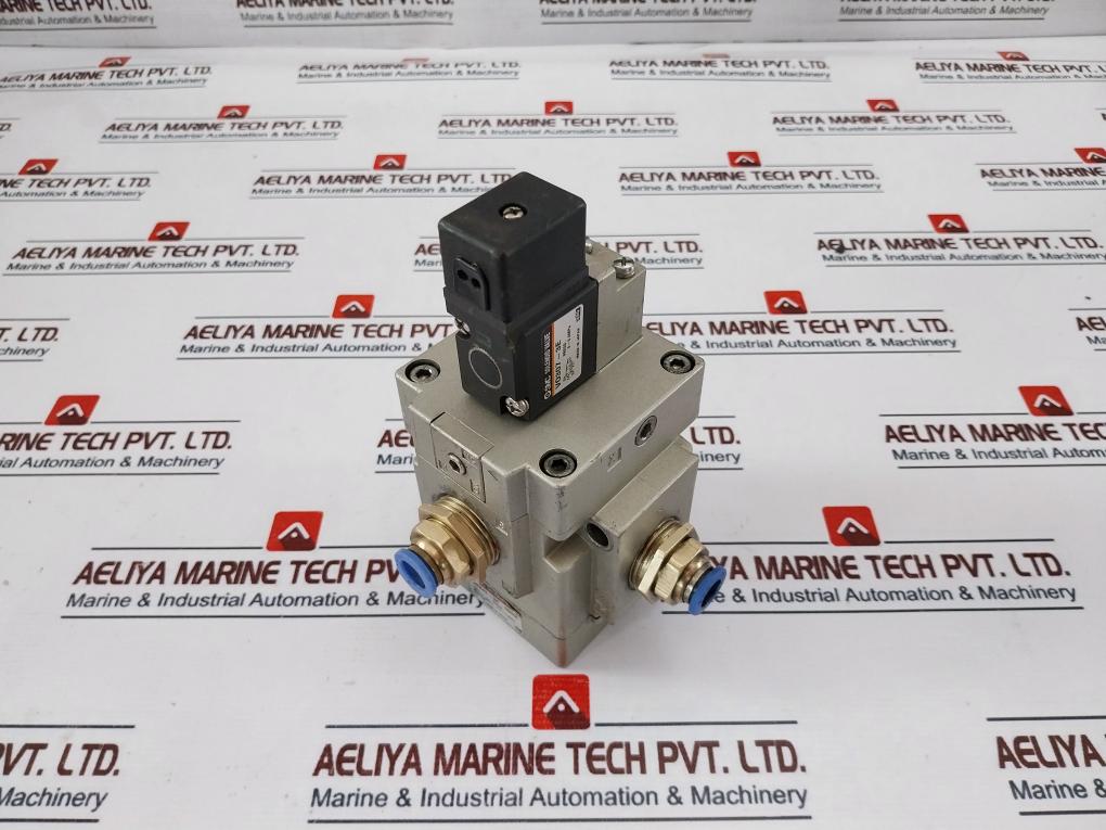 Smc Vg342-3E-06Na, 3 Port Solenoid Valve 110Vac 50/60Hz