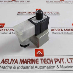 Smc Vo317-3Dz Solenoid Valve Ac110V 50/60Hz