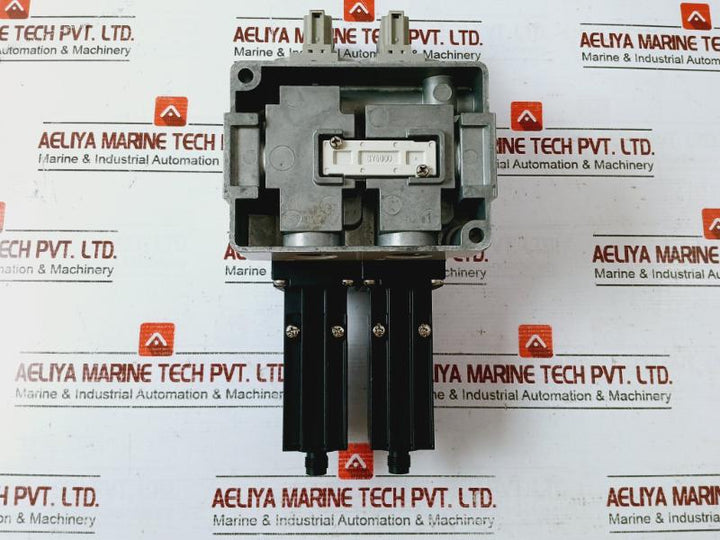Smc Vp744-5Yz1-04F-m-x538 Solenoid Valve Limit Switch Ac15-3A/240Vac