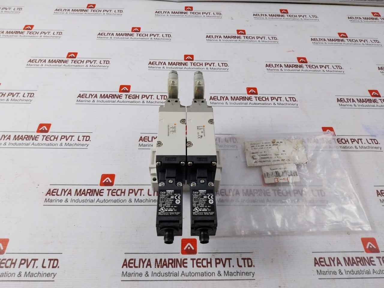Smc Vp744R-5Dz1-04F-m-x538 3/2-way Solenoid Valve With Limit Switch 24Vdc 0.45W