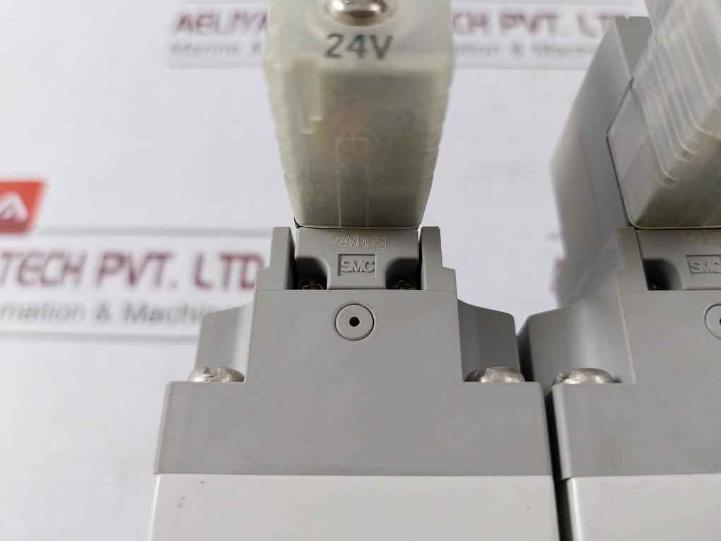 Smc Vp744R-5Dz1-04F-m-x538 3/2-way Solenoid Valve With Limit Switch 24Vdc 0.45W