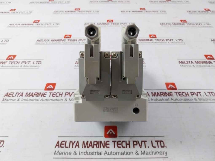 Smc Vp744R-5Dz1-04F-m-x538 3/2-way Solenoid Valve With Limit Switch 24Vdc 0.45W