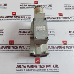 Smc Vs3135-033T-x71 Pneumatic Solenoid Direct Operator Valve Ac100~115V/50Hz