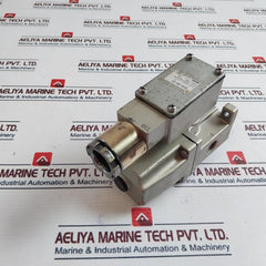 Smc Vs3135-033T-x71 Pneumatic Solenoid Direct Operator Valve Ac100~115V/50Hz
