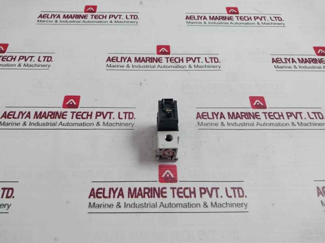 Smc Vt307-5Do1-01F-f-q Pneumatic Solenoid Valve 0-0.7Mpa Dc24V