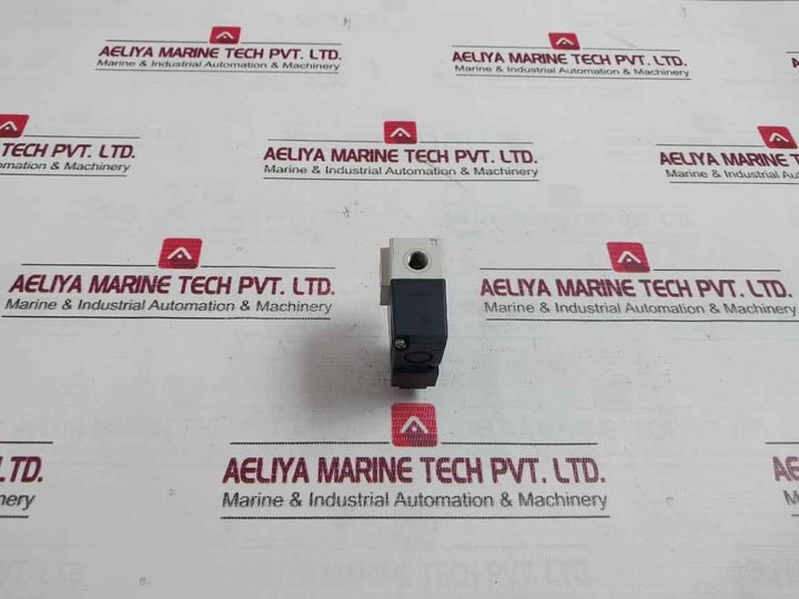 Smc Vt307-5Do1-01F-f-q Pneumatic Solenoid Valve 0-0.7Mpa Dc24V