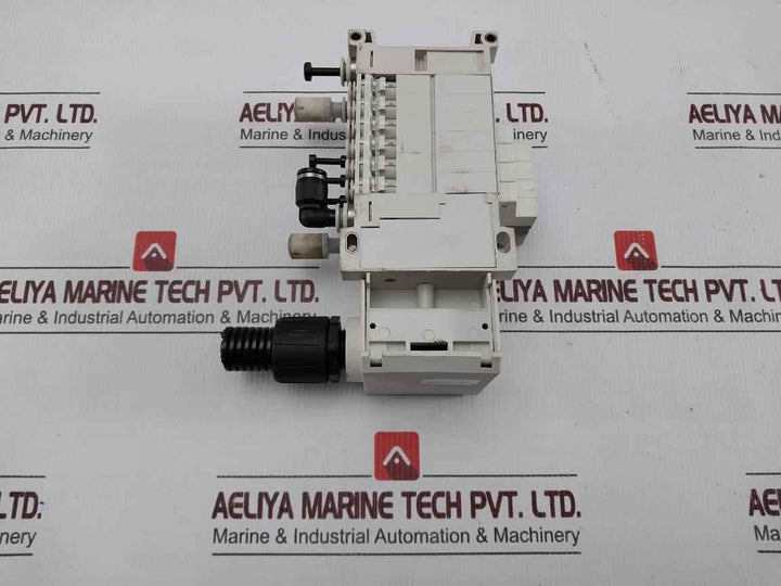 Smc Vv5Q11-06C6Tn-q Solenoid Valve Manifold 0.1-1.0 Mpa Vq1100Kn-5B1-q