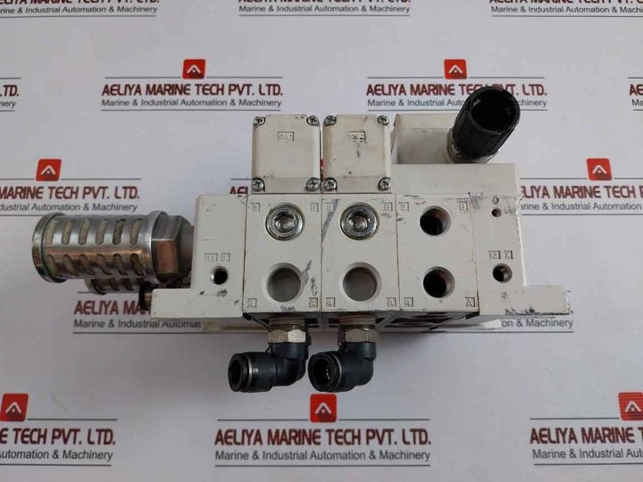 Smc Vv5Q51-03Btu-w-q Pneumatic Solenoid Valve Manifold