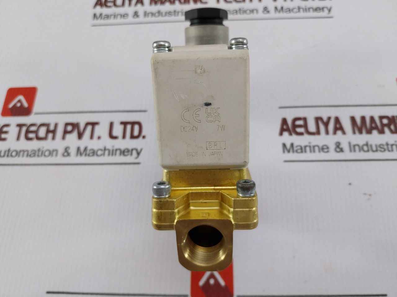 Smc Vxz232Bz2A 2-port Pilot-operated Solenoid Valve Dc24V 7W 0.7Mpa