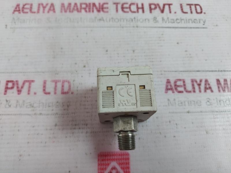 Smc Zse30-01-25-m Vacuum Switch 12-24Vdc 45Ma Max -101-101Kpa