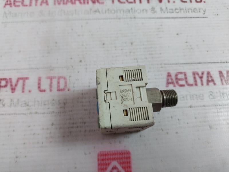 Smc Zse30-01-25-m Vacuum Switch 12-24Vdc 45Ma Max -101-101Kpa