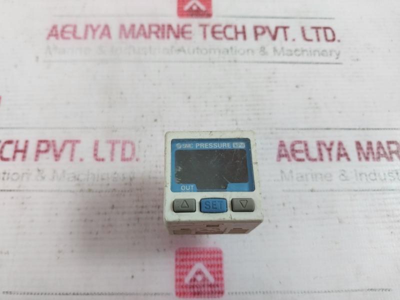 Smc Zse30-01-25-m Vacuum Switch 12-24Vdc 45Ma Max -101-101Kpa