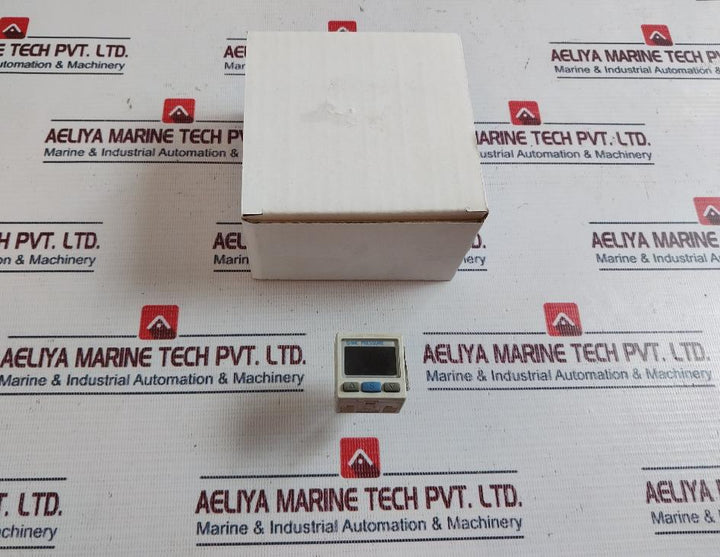Smc Zse30A-01-p-la1 Digital Pressure Switch Class 2 24Vdc