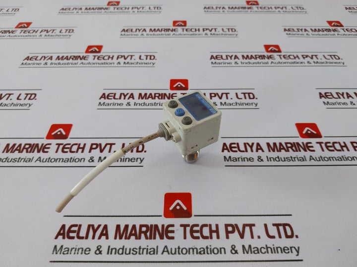Smc Zse80f-a2-v Digital Pressure Switch 230 Ma Max