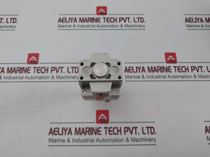 Smc Ir2000-02 Precision Regulator