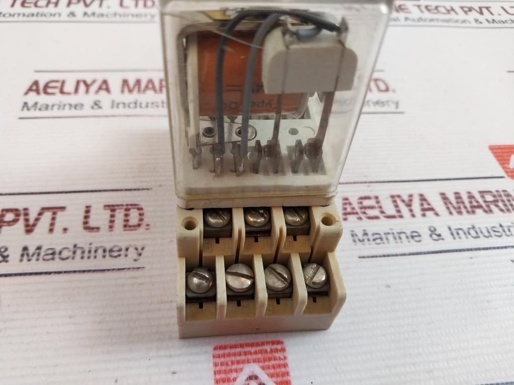 Smitt Relays 8607 Plug-in Relay