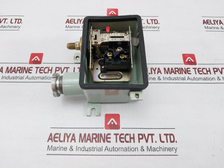 Sns-C103w-Pressure-Controls-0-35-2-Kgf-Cm2-By-Saginomiya-11