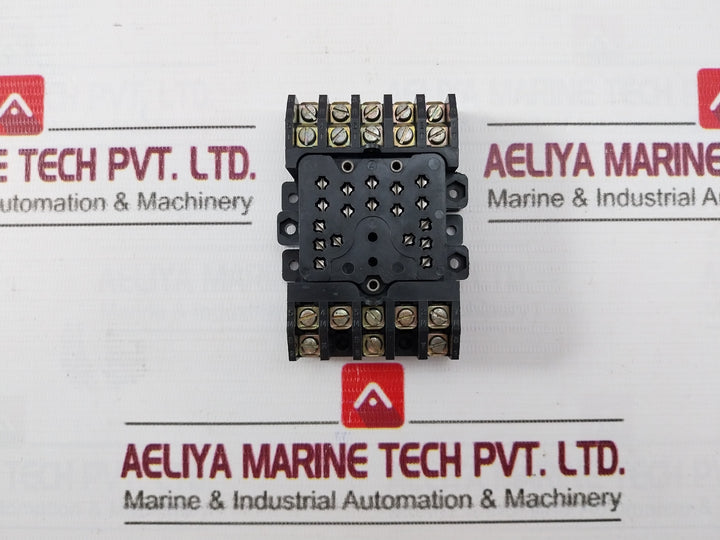 Societe’ Electro-Nav Evpl 5 Relay Base