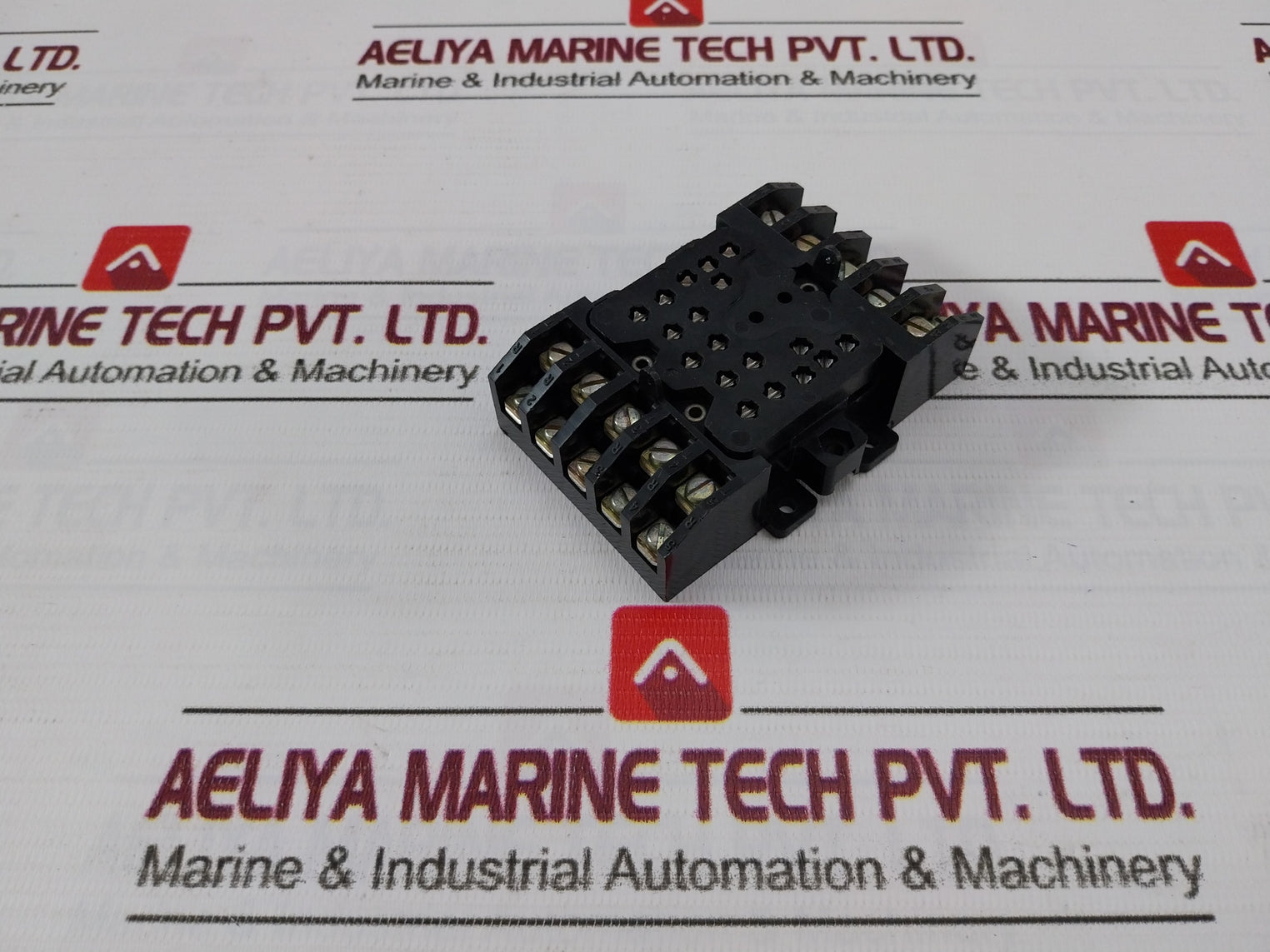 Societe’ Electro-Nav Evpl 5 Relay Base