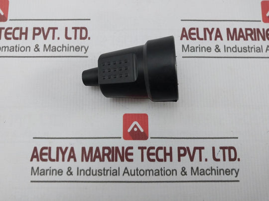 Socket Connector