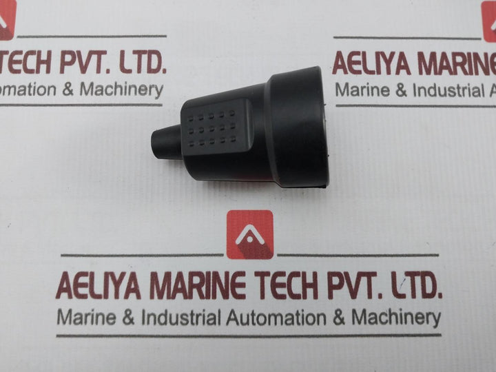 Socket Connector