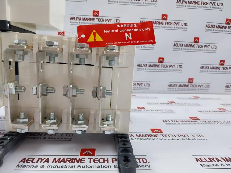 Socomec Atys R-4P-200A Motorised Changeover Switch 95234020Sl 2A/24V